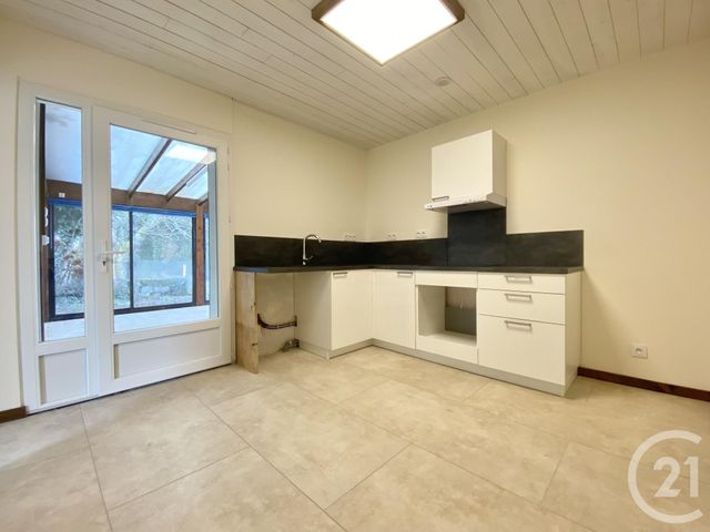 Maison &agrave; louer - 5 pi&egrave;ces - 102,29 m2 - St Andre Le Gaz - 38 - RHONE-ALPES