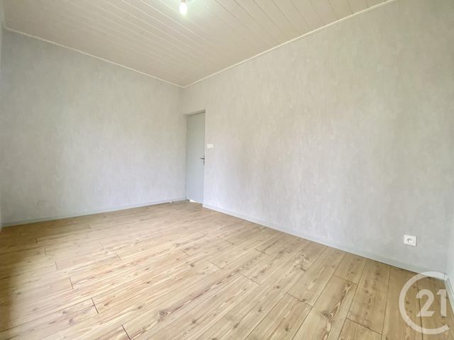 Maison &agrave; louer - 5 pi&egrave;ces - 102,29 m2 - St Andre Le Gaz - 38 - RHONE-ALPES