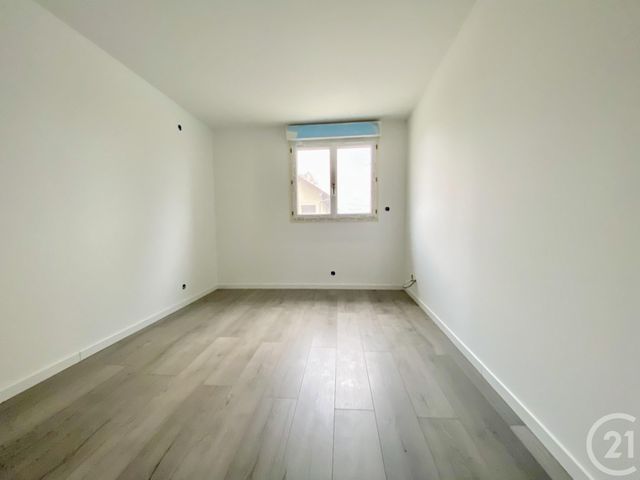 Appartement T3 à vendre - 3 pièces - 84,23 m2 - Les Abrets En Dauphine - 38 - RHONE-ALPES