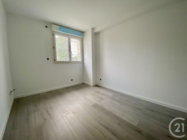 Appartement T3 à vendre - 3 pièces - 84,23 m2 - Les Abrets En Dauphine - 38 - RHONE-ALPES