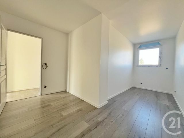 Appartement T3 à vendre - 3 pièces - 55,80 m2 - Les Abrets En Dauphine - 38 - RHONE-ALPES