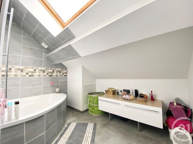 Appartement T4 à vendre - 4 pièces - 94,54 m2 - Les Abrets En Dauphine - 38 - RHONE-ALPES