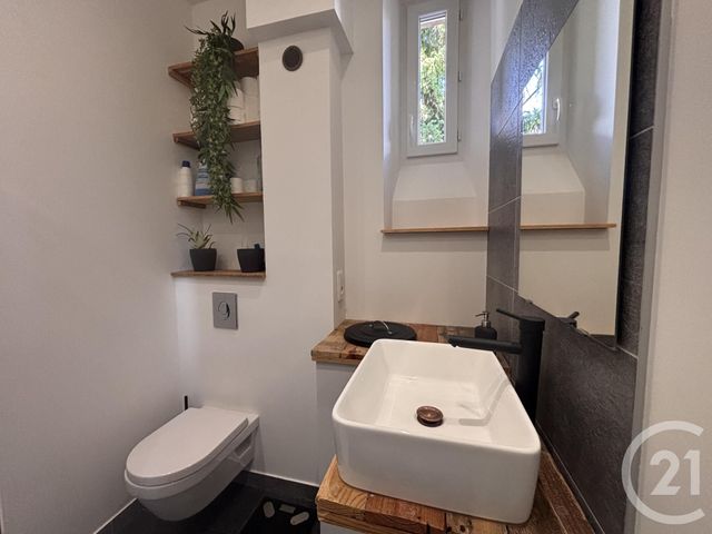 Appartement T3 &agrave; vendre - 4 pi&egrave;ces - 75,48 m2 - La Tour Du Pin - 38 - RHONE-ALPES
