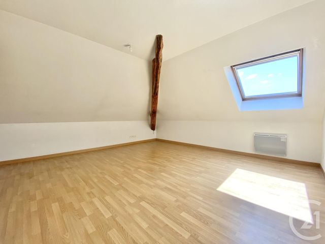 Appartement T4 à louer - 4 pièces - 92,80 m2 - Les Avenieres Veyrins Thuellin - 38 - RHONE-ALPES