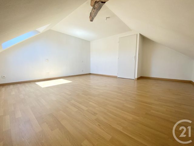 Appartement T4 à louer - 4 pièces - 92,80 m2 - Les Avenieres Veyrins Thuellin - 38 - RHONE-ALPES