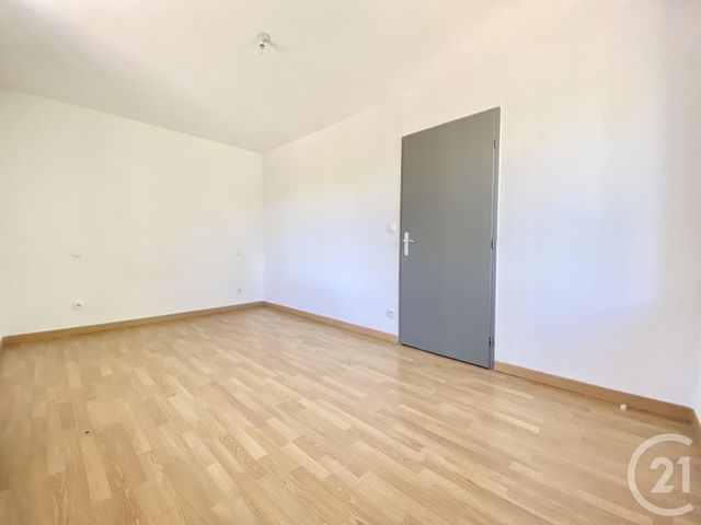 Appartement T4 à louer - 4 pièces - 92,80 m2 - Les Avenieres Veyrins Thuellin - 38 - RHONE-ALPES