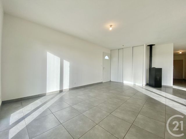 Maison &agrave; louer - 4 pi&egrave;ces - 83,95 m2 - Les Abrets En Dauphine - 38 - RHONE-ALPES