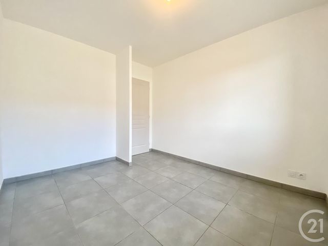 Maison &agrave; louer - 4 pi&egrave;ces - 83,95 m2 - Les Abrets En Dauphine - 38 - RHONE-ALPES