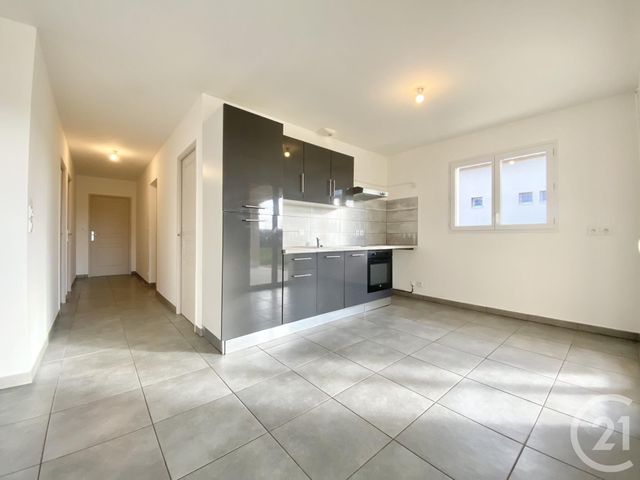 Maison &agrave; louer - 4 pi&egrave;ces - 83,95 m2 - Les Abrets En Dauphine - 38 - RHONE-ALPES