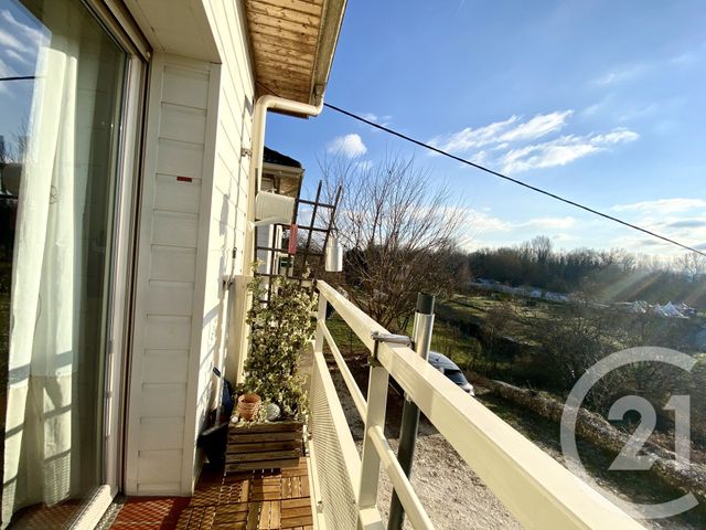 Appartement T3 &agrave; vendre - 3 pi&egrave;ces - 57,44 m2 - St Genix Sur Guiers - 73 - RHONE-ALPES