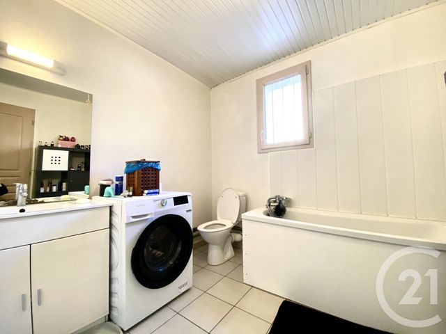 Appartement T3 &agrave; vendre - 3 pi&egrave;ces - 57,44 m2 - St Genix Sur Guiers - 73 - RHONE-ALPES