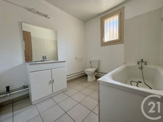 Appartement T3 &agrave; vendre - 3 pi&egrave;ces - 56,55 m2 - St Genix Sur Guiers - 73 - RHONE-ALPES