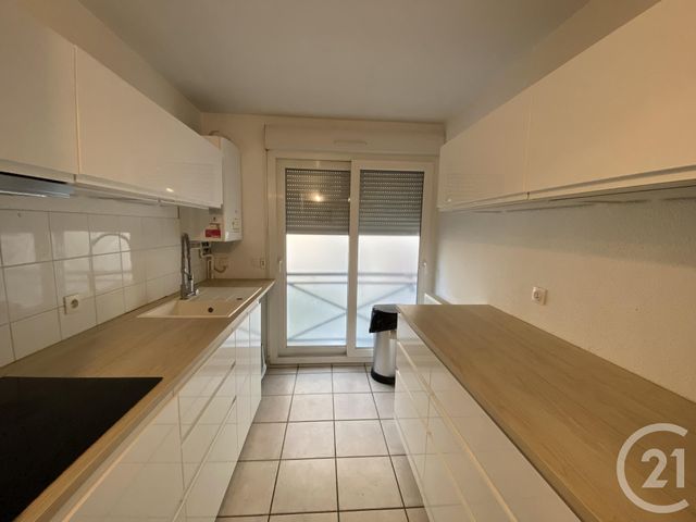 Appartement T3 &agrave; vendre - 3 pi&egrave;ces - 62,27 m2 - Voiron - 38 - RHONE-ALPES