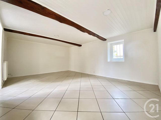 Maison &agrave; louer - 4 pi&egrave;ces - 81,84 m2 - La Tour Du Pin - 38 - RHONE-ALPES