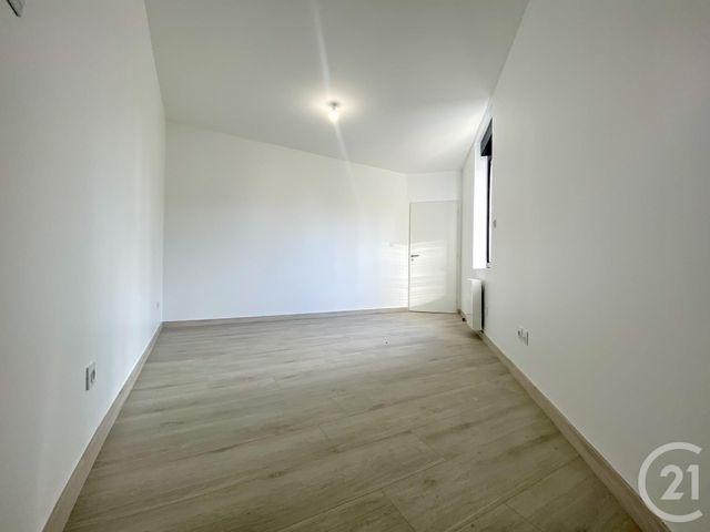 Appartement T4 &agrave; vendre - 4 pi&egrave;ces - 110 m2 - La Tour Du Pin - 38 - RHONE-ALPES