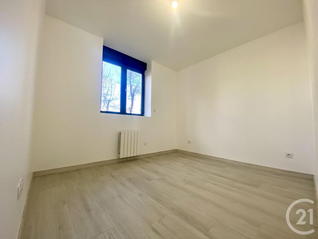 Appartement T4 &agrave; vendre - 4 pi&egrave;ces - 110 m2 - La Tour Du Pin - 38 - RHONE-ALPES
