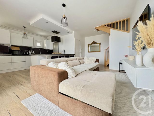 Appartement T4 &agrave; vendre - 4 pi&egrave;ces - 74,35 m2 - La Tour Du Pin - 38 - RHONE-ALPES