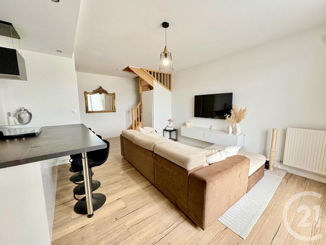 Appartement T4 &agrave; vendre - 4 pi&egrave;ces - 74,35 m2 - La Tour Du Pin - 38 - RHONE-ALPES