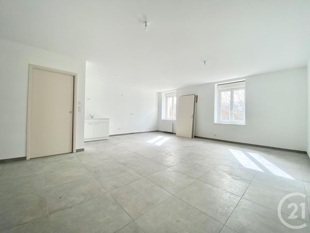 Appartement T3 &agrave; louer - 3 pi&egrave;ces - 75,37 m2 - Les Avenieres Veyrins Thuellin - 38 - RHONE-ALPES