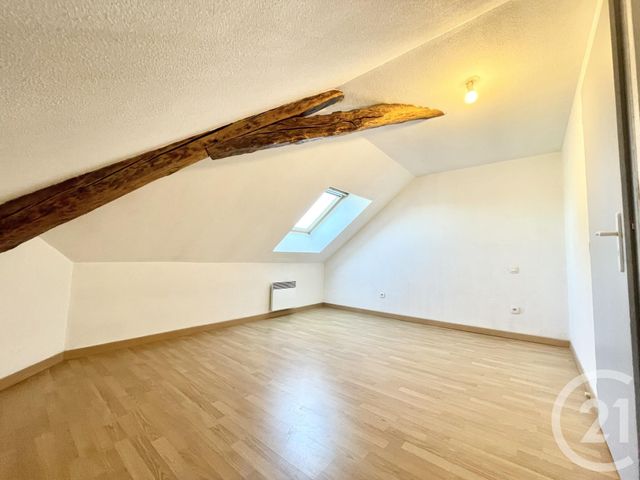 Appartement T3 &agrave; louer - 3 pi&egrave;ces - 75,37 m2 - Les Avenieres Veyrins Thuellin - 38 - RHONE-ALPES