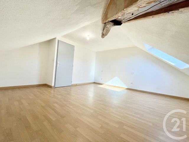 Appartement T3 &agrave; louer - 3 pi&egrave;ces - 75,37 m2 - Les Avenieres Veyrins Thuellin - 38 - RHONE-ALPES
