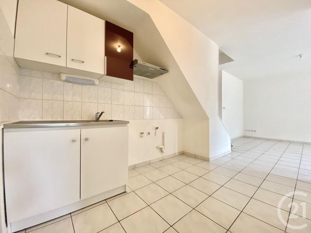 Appartement F3 bis &agrave; louer - 4 pi&egrave;ces - 74,79 m2 - Les Avenieres Veyrins Thuellin - 38 - RHONE-ALPES