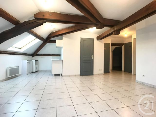 Appartement T3 &agrave; louer - 3 pi&egrave;ces - 51,35 m2 - Les Abrets En Dauphine - 38 - RHONE-ALPES