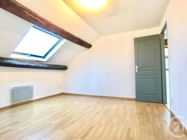 Appartement T3 &agrave; louer - 3 pi&egrave;ces - 51,35 m2 - Les Abrets En Dauphine - 38 - RHONE-ALPES