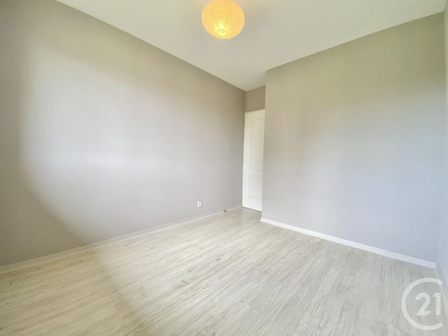 Maison &agrave; louer - 5 pi&egrave;ces - 100,66 m2 - St Andre Le Gaz - 38 - RHONE-ALPES