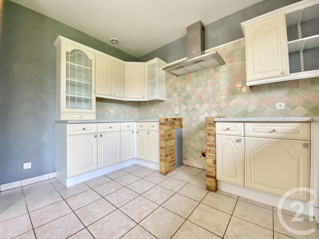 Maison &agrave; louer - 5 pi&egrave;ces - 100,66 m2 - St Andre Le Gaz - 38 - RHONE-ALPES