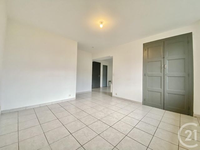 Appartement T3 &agrave; louer - 3 pi&egrave;ces - 67,24 m2 - St Pierre D Albigny - 73 - RHONE-ALPES