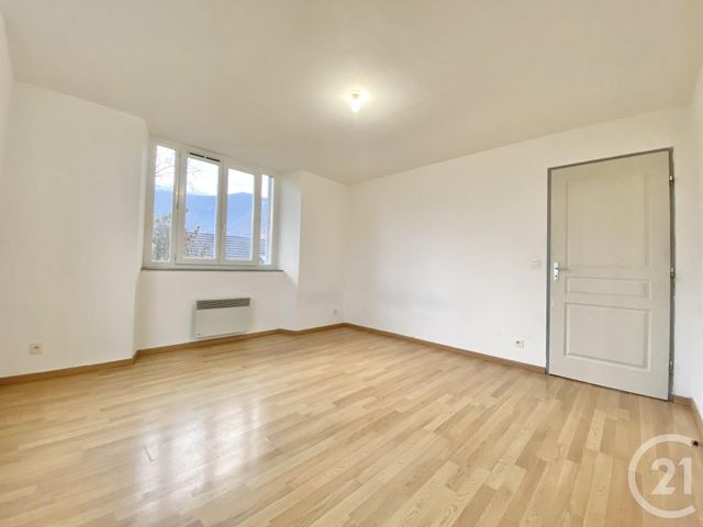 Appartement T3 &agrave; louer - 3 pi&egrave;ces - 67,24 m2 - St Pierre D Albigny - 73 - RHONE-ALPES