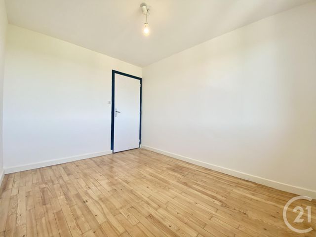 Appartement T4 &agrave; louer - 4 pi&egrave;ces - 68,88 m2 - Le Pont De Beauvoisin - 38 - RHONE-ALPES