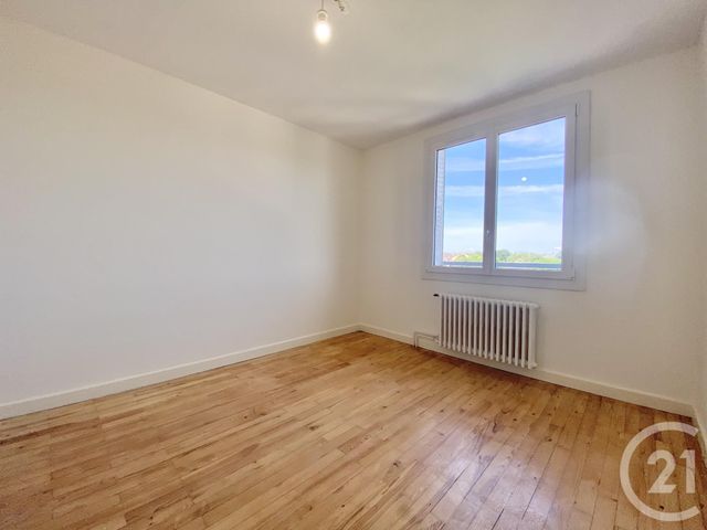 Appartement T4 &agrave; louer - 4 pi&egrave;ces - 68,88 m2 - Le Pont De Beauvoisin - 38 - RHONE-ALPES