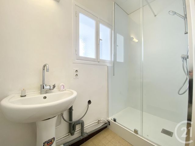 Appartement T4 &agrave; louer - 4 pi&egrave;ces - 68,88 m2 - Le Pont De Beauvoisin - 38 - RHONE-ALPES