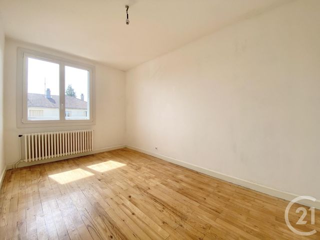 Appartement T4 &agrave; louer - 4 pi&egrave;ces - 68,88 m2 - Le Pont De Beauvoisin - 38 - RHONE-ALPES