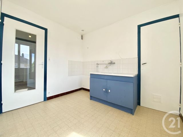 Appartement T4 &agrave; louer - 4 pi&egrave;ces - 68,88 m2 - Le Pont De Beauvoisin - 38 - RHONE-ALPES