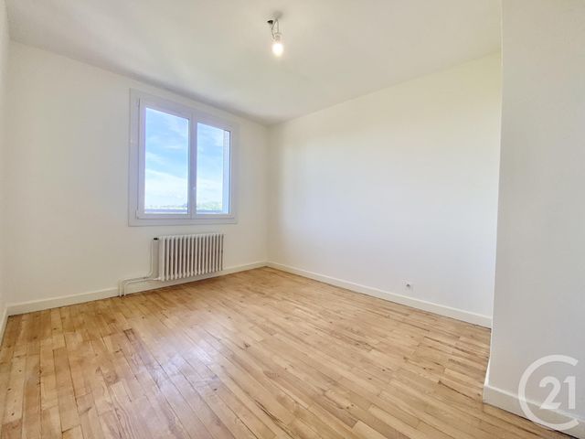 Appartement T4 &agrave; louer - 4 pi&egrave;ces - 68,88 m2 - Le Pont De Beauvoisin - 38 - RHONE-ALPES