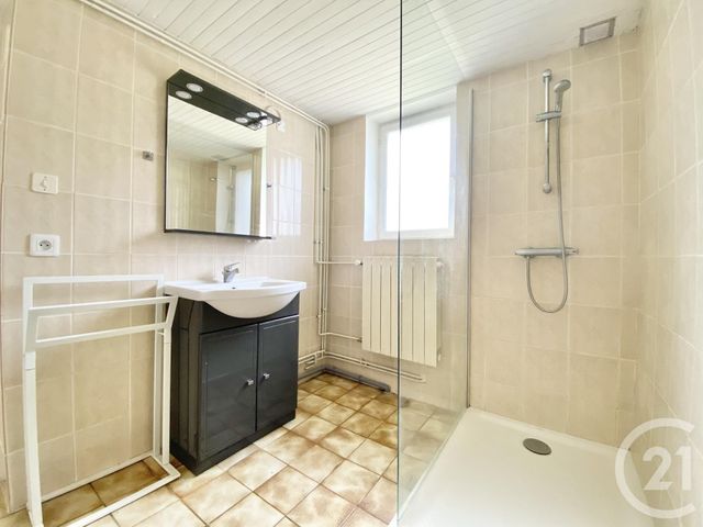 Maison &agrave; louer - 5 pi&egrave;ces - 153,50 m2 - Chimilin - 38 - RHONE-ALPES