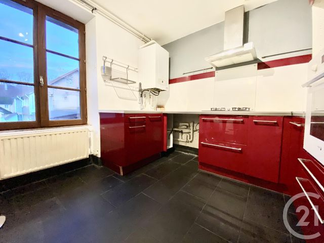 Appartement T3 &agrave; louer - 3 pi&egrave;ces - 55,17 m2 - Le Pont De Beauvoisin - 38 - RHONE-ALPES