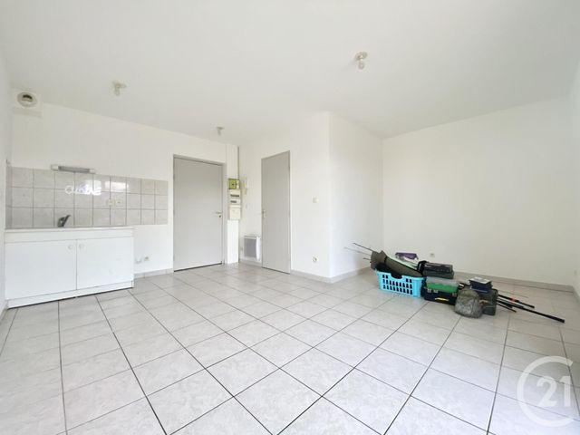 Appartement Studio &agrave; louer - 1 pi&egrave;ce - 23,90 m2 - Arandon Passins - 38 - RHONE-ALPES