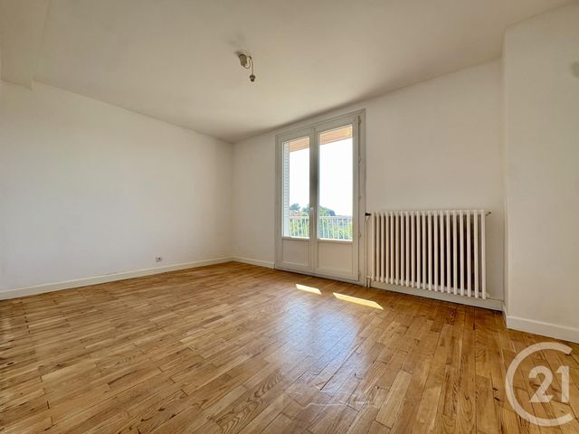 Appartement T4 &agrave; vendre - 5 pi&egrave;ces - 69,63 m2 - Le Pont De Beauvoisin - 38 - RHONE-ALPES