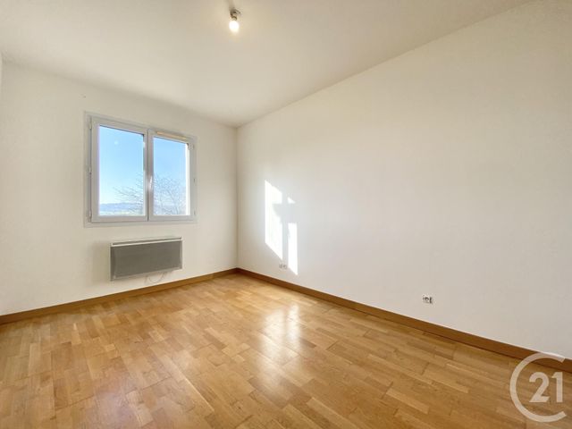 Maison &agrave; louer - 6 pi&egrave;ces - 106,04 m2 - St Ondras - 38 - RHONE-ALPES