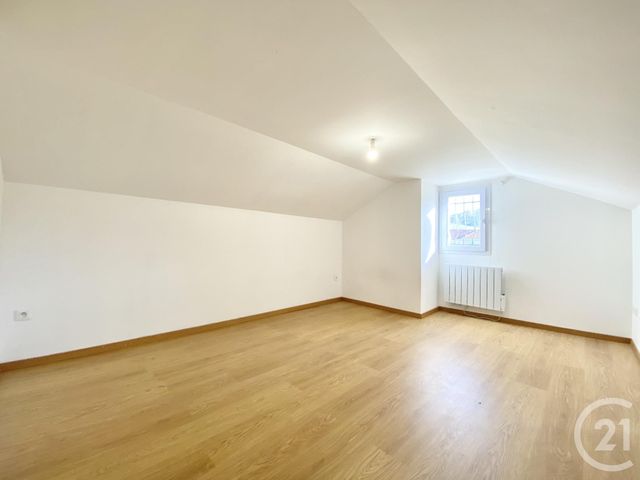 Maison &agrave; louer - 6 pi&egrave;ces - 106,04 m2 - St Ondras - 38 - RHONE-ALPES