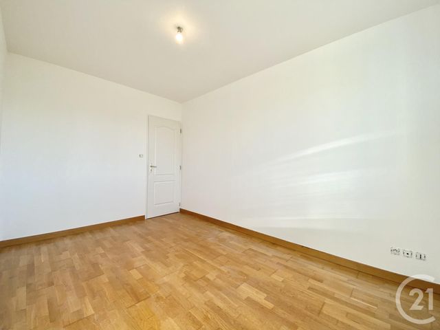 Maison &agrave; louer - 6 pi&egrave;ces - 106,04 m2 - St Ondras - 38 - RHONE-ALPES