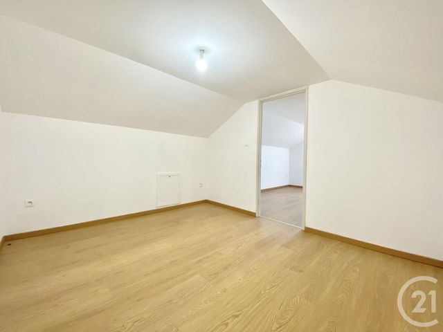 Maison &agrave; louer - 6 pi&egrave;ces - 106,04 m2 - St Ondras - 38 - RHONE-ALPES