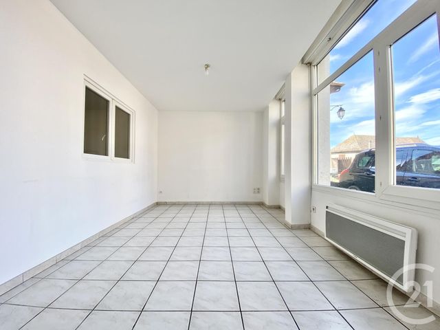 Appartement T2 &agrave; louer - 2 pi&egrave;ces - 45,70 m2 - Corbelin - 38 - RHONE-ALPES