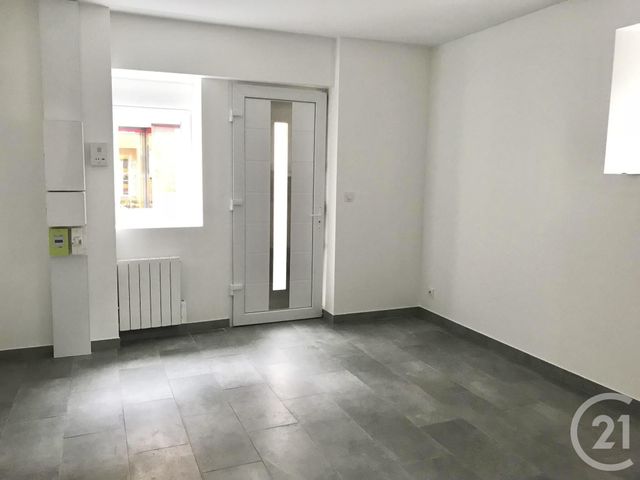Appartement Studio &agrave; louer - 2 pi&egrave;ces - 27,20 m2 - Le Pont De Beauvoisin - 38 - RHONE-ALPES