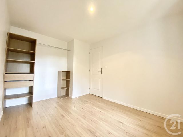 Appartement T2 &agrave; louer - 2 pi&egrave;ces - 40,65 m2 - Voiron - 38 - RHONE-ALPES
