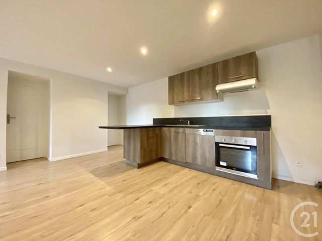 Appartement T2 &agrave; louer - 2 pi&egrave;ces - 40,65 m2 - Voiron - 38 - RHONE-ALPES